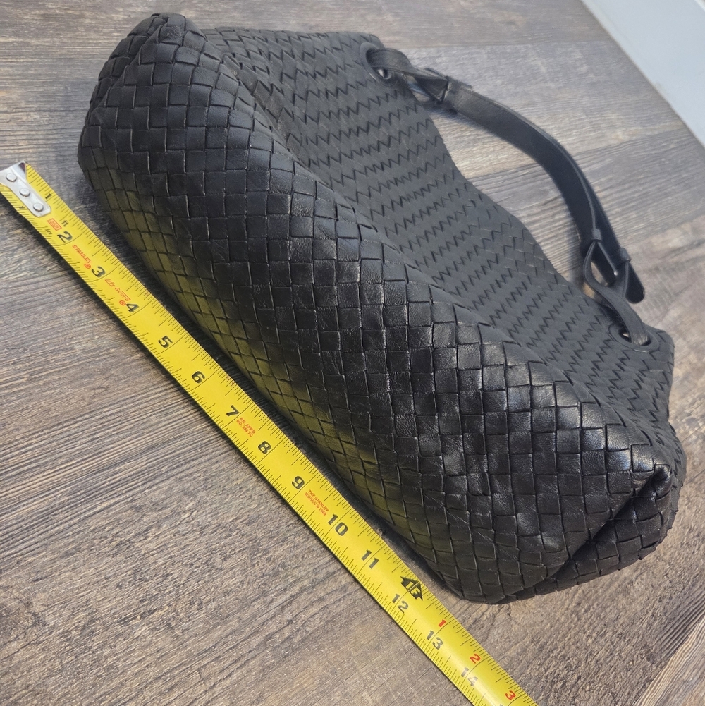 BOTTEGA VENETA Intrecciato Tote Bag Medium Bella Garda Nappa Leather Black Woven - Picture 4 of 16